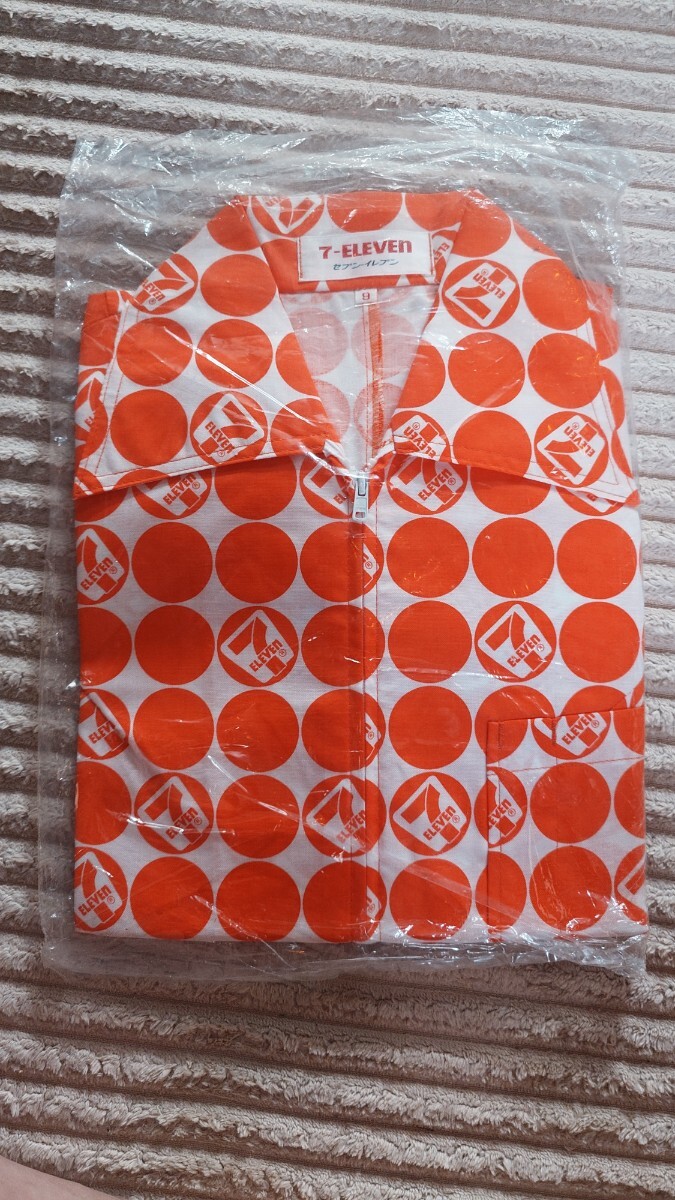 新品 未使用 当時物 レア ビンテージ シャツ seven-eleven セブンイレブン ジップシャツ 半袖 女性 9号 Mサイズ拍卖
