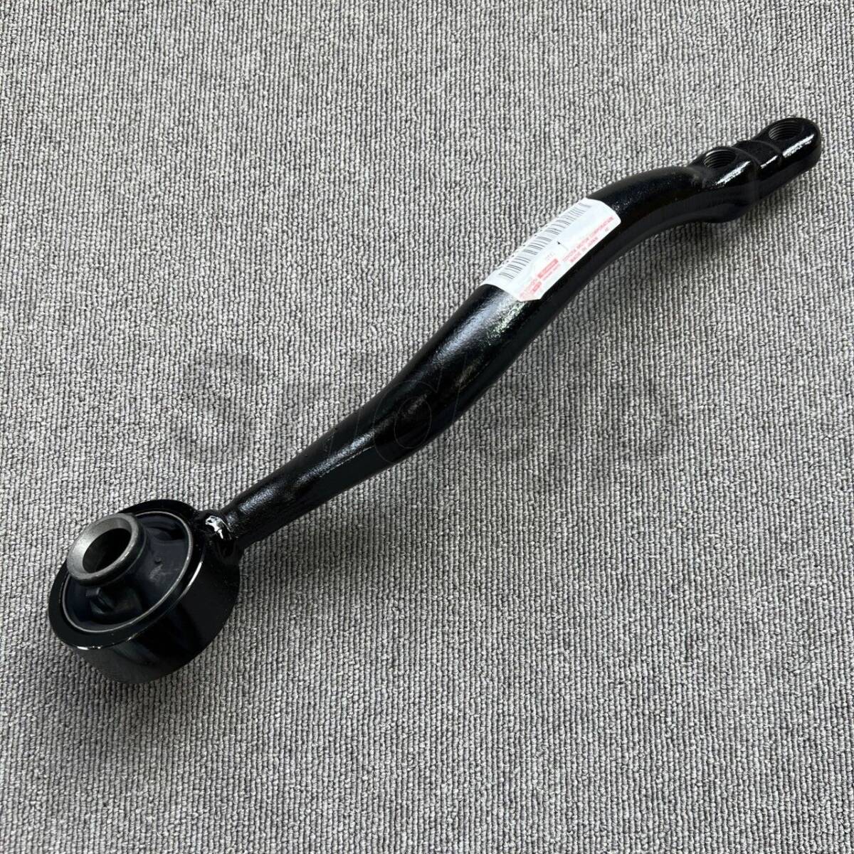 【未使用】 トヨタ GXE10 SXE10 アルテッツァ 純正 サスペンション テンションロッド ロアアーム NO.2 左★ Suspension lower arm拍卖