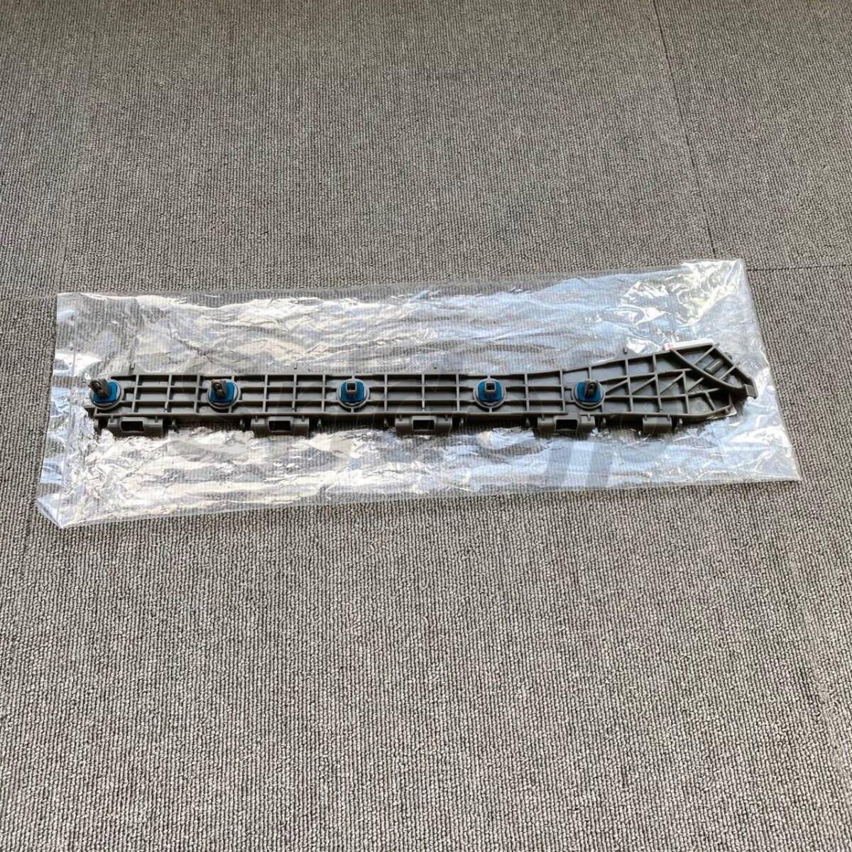 【新品】トヨタ ANH2# ATH20 GGH2# 20 アルファード ヴェルファイア HV 純正 サイドサポート リアバンパー 右 Rear bumper side support RH拍卖