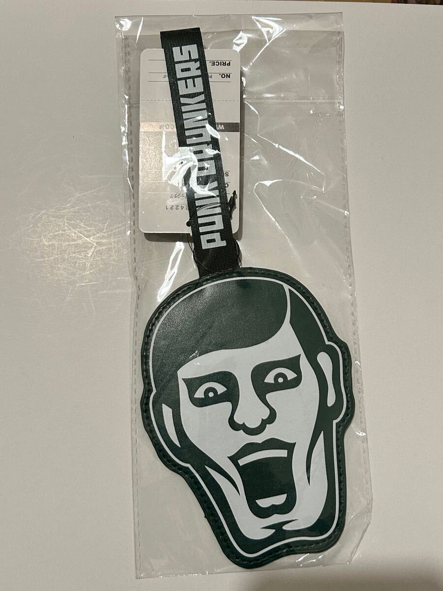 パンクドランカーズ あいつ ラゲッジタグ グリーン 旅人 タグ付き 緑 PUNK DRUNKERS 鷹の爪 PDS 荷札 グッズ アクセサリー キーホルダー拍卖
