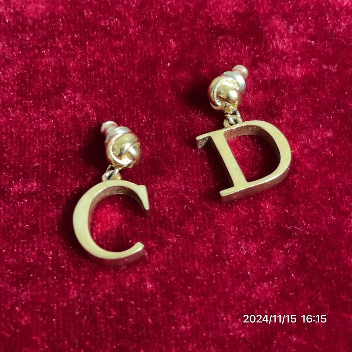 Dior クリスチャン ディオール DCロゴ ゴールドカラー ピアス イヤリング アクセサリー拍卖