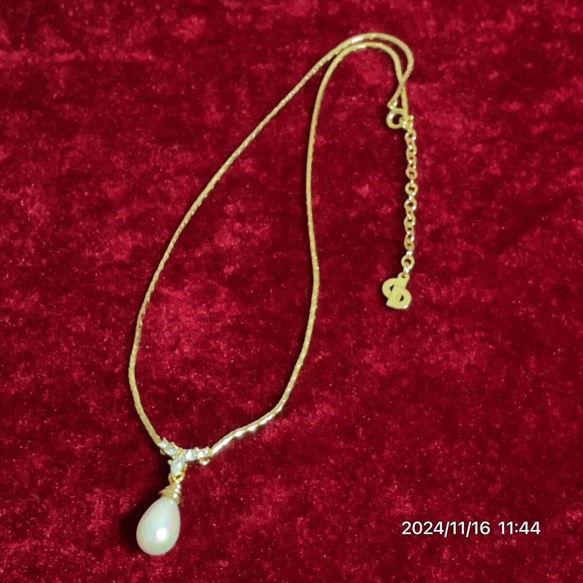美品 Dior クリスチャン ディオール CDロゴ 雫 ドロップ フェイクパール ラインストーン ネックレス ペンダント アクセサリー拍卖