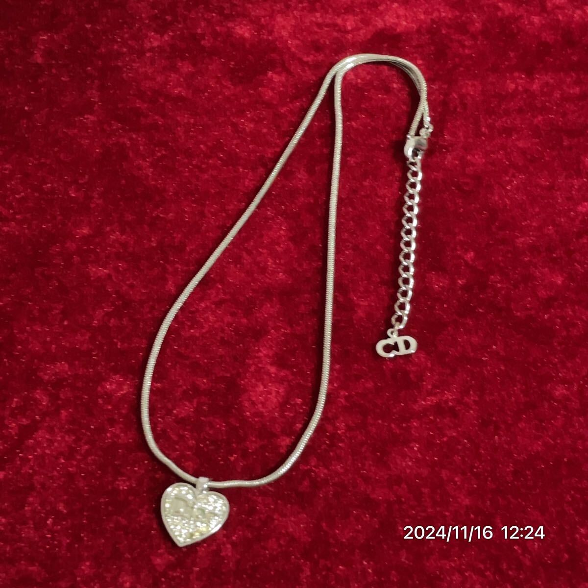 Dior クリスチャン ディオール ハート ラインストーン シルバーカラー ネックレス ペンダント アクセサリー拍卖