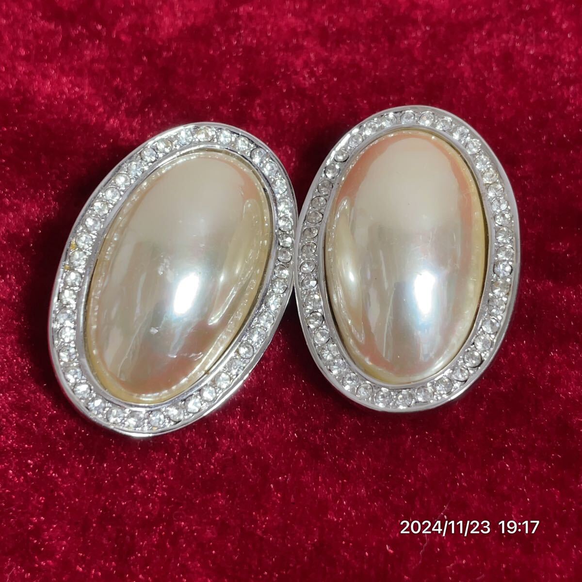 VENDOME ヴァンドーム 大粒パール風 ラインストーン シルバーカラー イヤリング アクセサリー拍卖