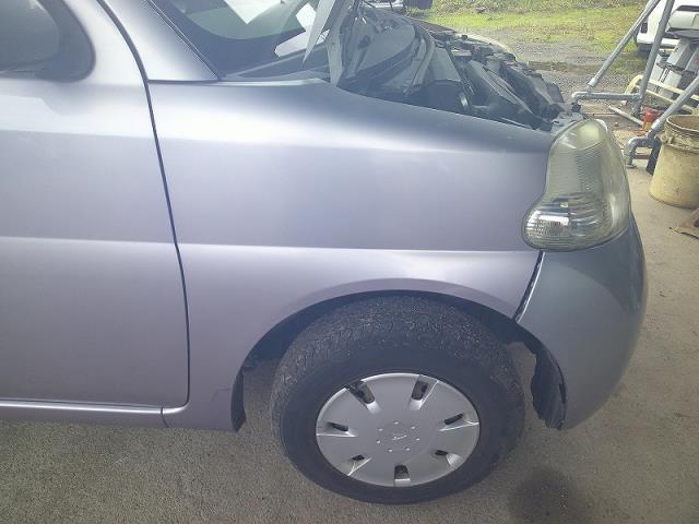 エッセ DBA-L235S 右Fフェンダー S32 カシスフィズスペクトラシャイン拍卖