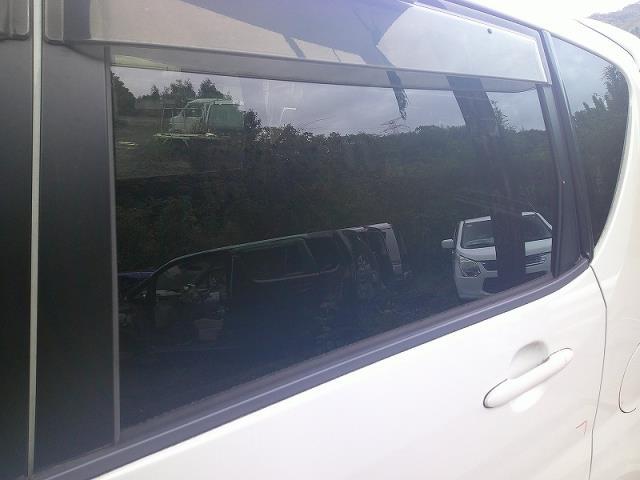 ムーヴ カスタム DBA-L175S 左リアドアガラス ガラスのみ NSG M31Q8 プライバシーガラス拍卖