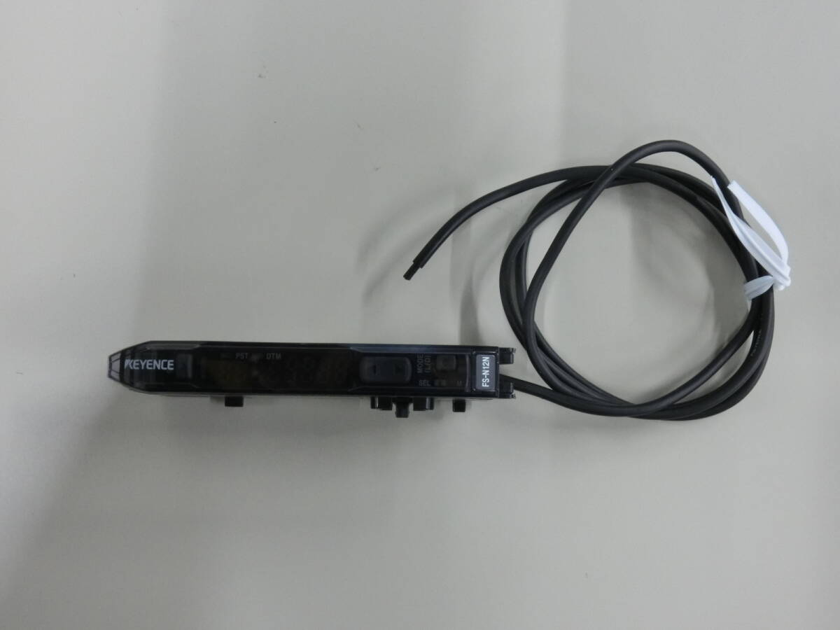 KEYENCE FS-N12N ファイバアンプ ケーブルタイプ 子機 NPN 中古拍卖