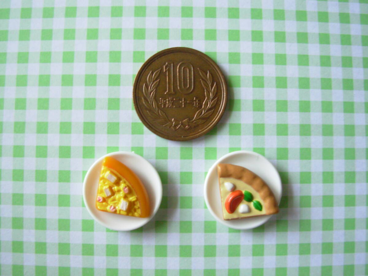 ◆ シルバニアファミリー カットピザ・お皿 各2 食べ物 キッチン小物 ② ◆拍卖