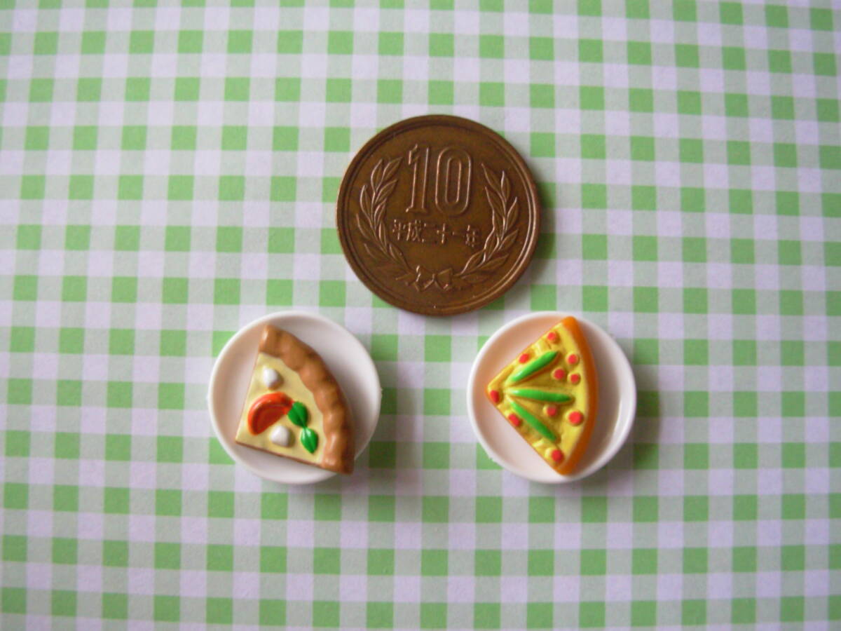 ◆ シルバニアファミリー カットピザ・お皿 各2 食べ物 キッチン小物 ④ ◆拍卖