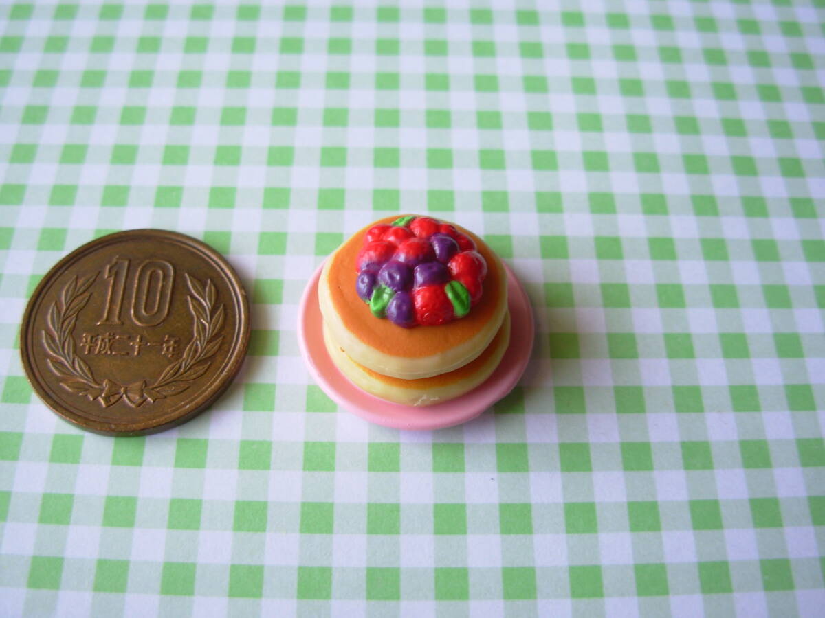◆ シルバニアファミリー パンケーキ・トッピング・お皿(ピンク) ② キッチン小物 ◆拍卖