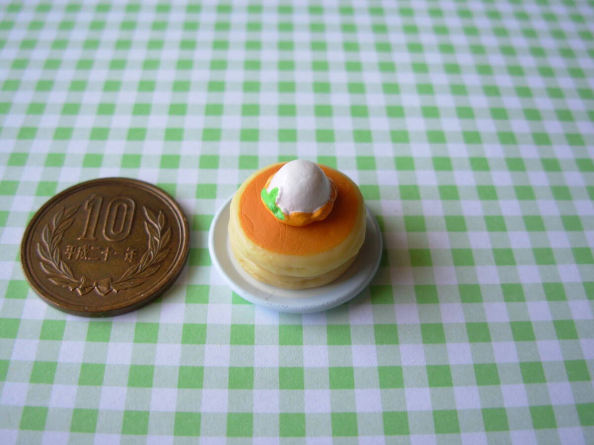 ◆ シルバニアファミリー パンケーキ・トッピング・お皿(青) ③ キッチン小物 ◆拍卖