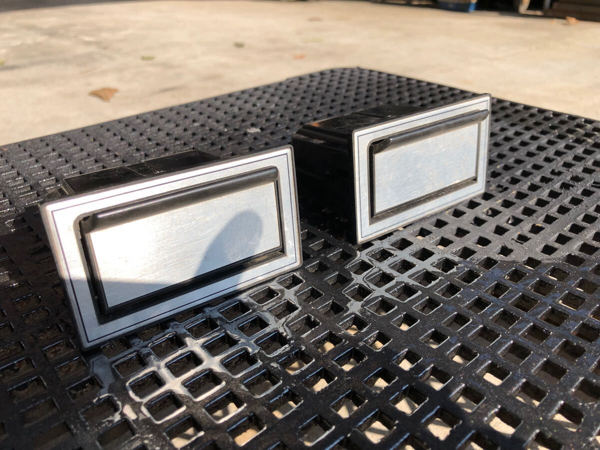 希少 当時物 日産 純正品 灰皿 セドリック グロリア 330 331 332 内装部品 L28 L型 拍卖