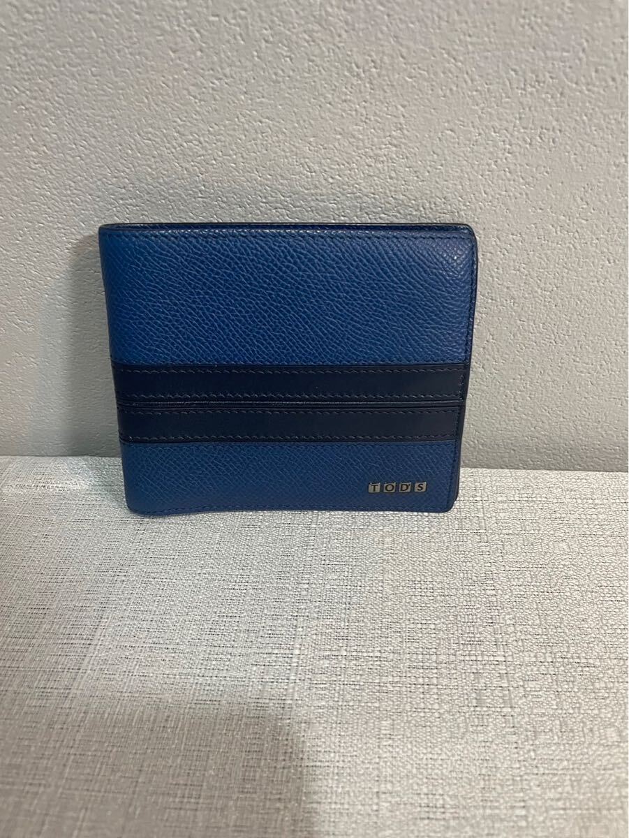 美品トッズTOD’S二つ折り財布青系本革レザーレディースメンズロゴ美品拍卖