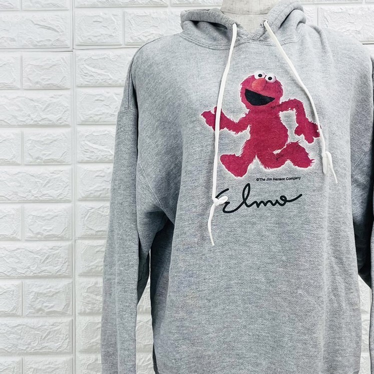 【A2386】SESAME STREET セサミストリート エルモ フーディ パーカー グレー レディース カジュアル ゆったり 秋冬 キャラクター M~L相当拍卖