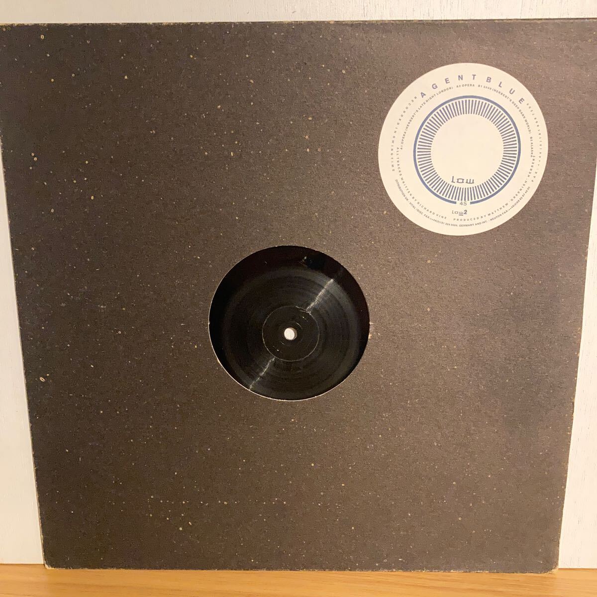 Agent Blue - Opera拍卖