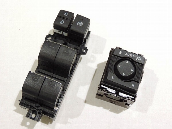 トヨタ純正 カローラスポーツ 用 運転席側 パワーウィンドウスイッチ & 210系 クラウン用 アウターミラースイッチ 2点セット RAV4に流用拍卖