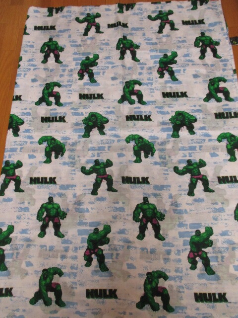 即決★USAマーベル HULK ハルク☆フラットシーツ リメイク 生地/160センチ×240センチ拍卖