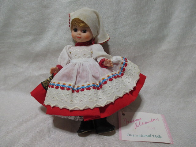 即決★USA製 Madame Alexander  マダムアレクサンダー Russia ロシア ビンテージドール インターナショナル 民族衣装 ドール/1991年拍卖