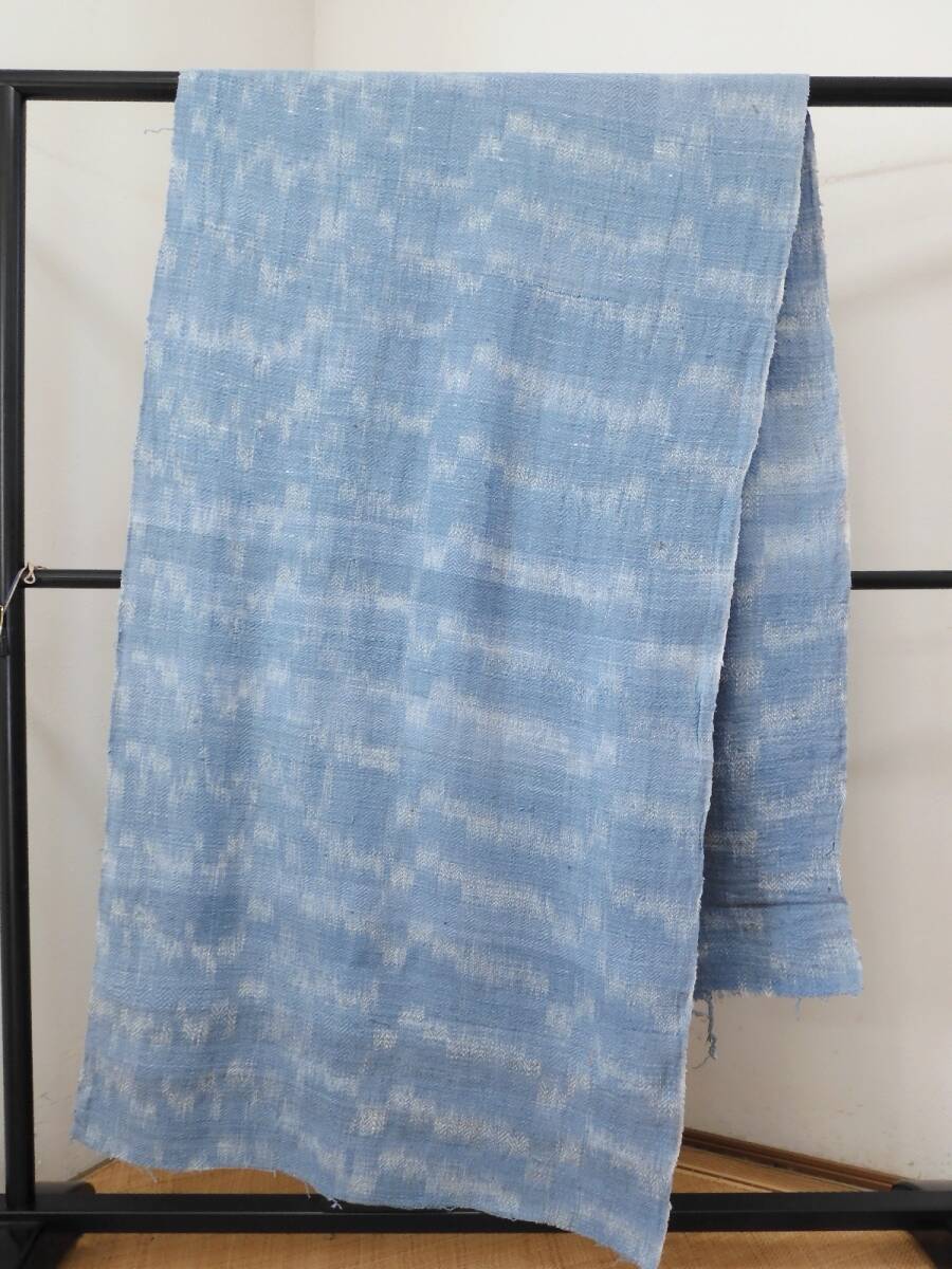 <銀の斧>木綿・手紡ぎ手織り生地・約4m・ややシックな空色・和名 秘色(ひそく)・少し厚め生地拍卖