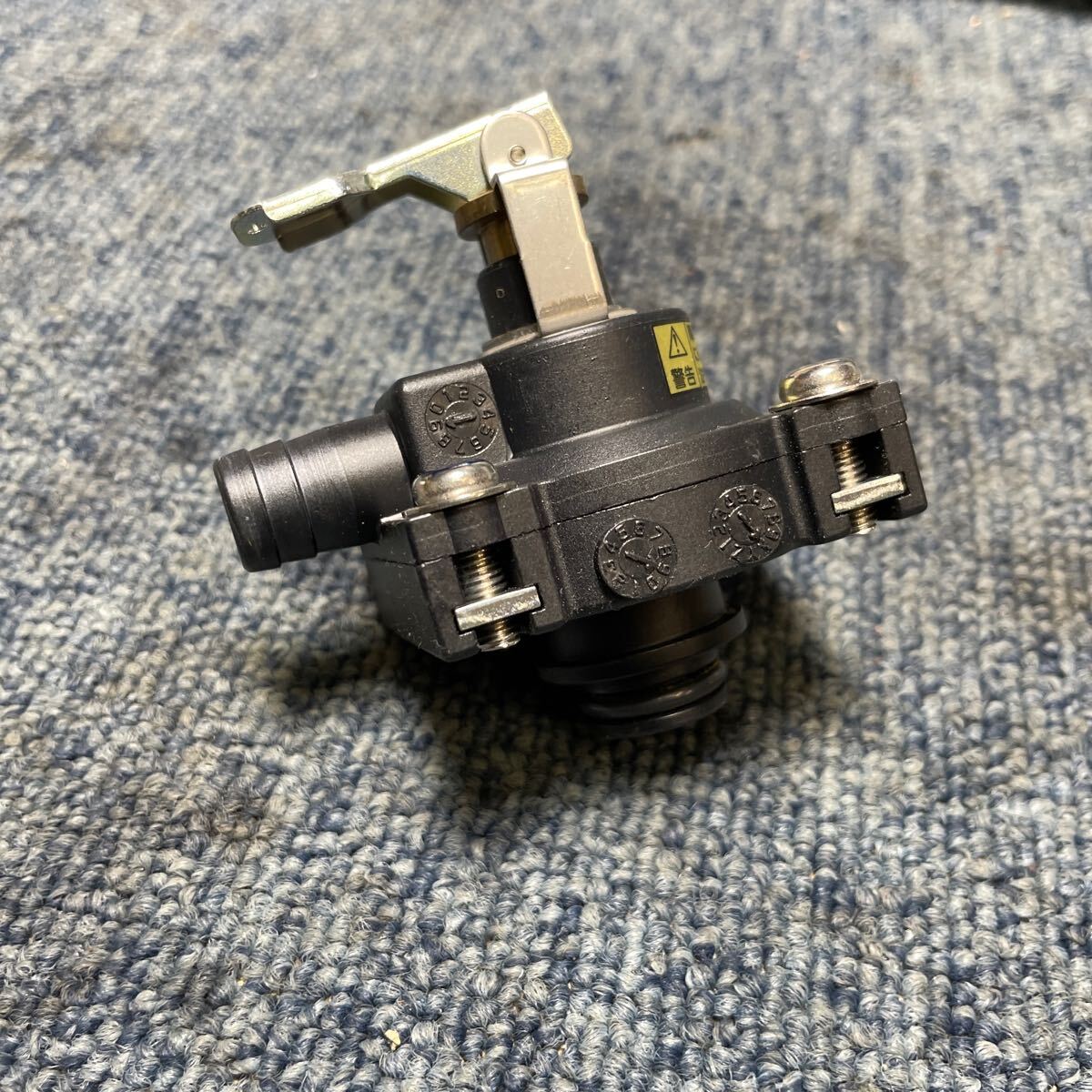 ジャンク ダイキン ヒートポンプ給湯機 TU37KFV 温水機器用逃し弁 SD2025AZ エコキュート 安全弁 調整弁 減圧弁 TU46KFV 貯湯ユニット 拍卖