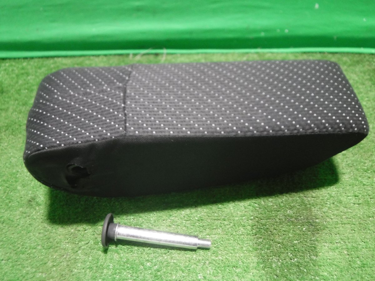 【B】スズキ パレット MK21S 純正 アームレスト 肘置き拍卖