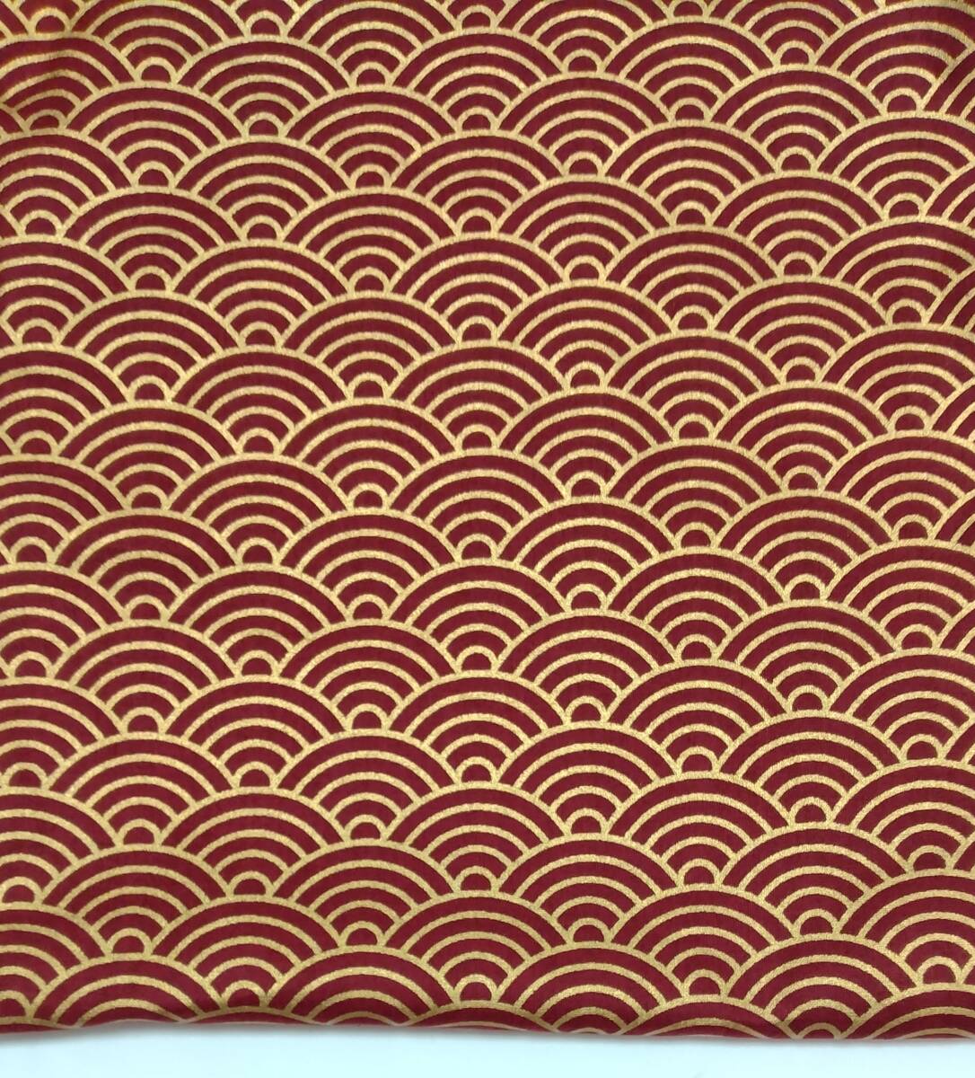 巾着袋■金彩青海波 えんじ【約よこ26cm×たて28cm】金箔プリント拍卖