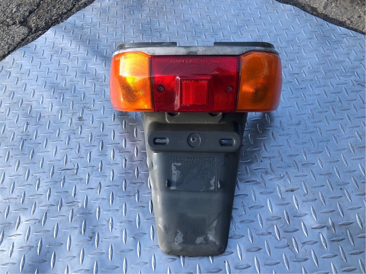 56575■ ヤマハ チャンプ 3FC (058番台〜) リアフェンダー 泥除け テール ランプ レンズ ウインカー リア拍卖