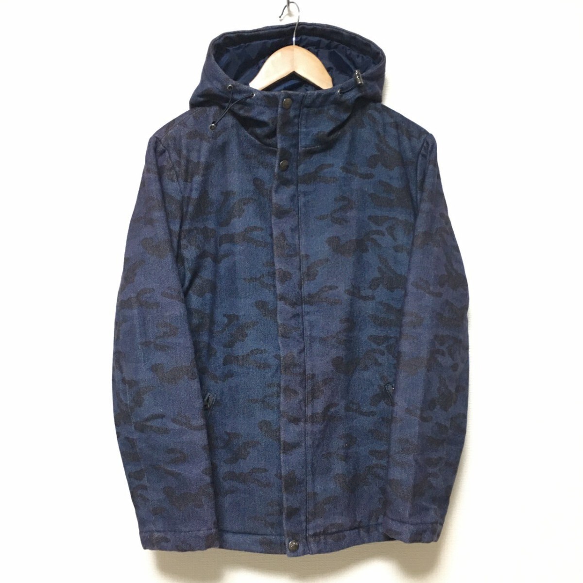 【VENCE EXCHANGE】ヴァンスエクスチェンジ 中綿 ジャケット フード アウトドア カジュアル アメカジ 迷彩柄 ネイビー メンズ L / Y20254fk拍卖