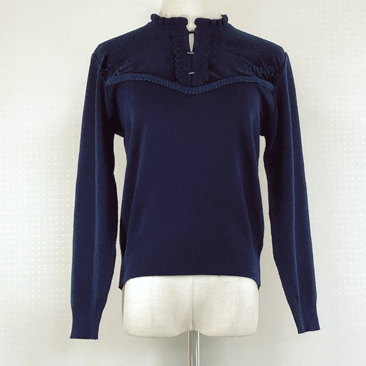 YZ0055美品 レディース トップス セーター 長袖 薄手 Mサイズ ネイビー紺 毛素材含 あたたか おしゃれ 昭和レトロ シンプル レトロ 春秋冬 拍卖