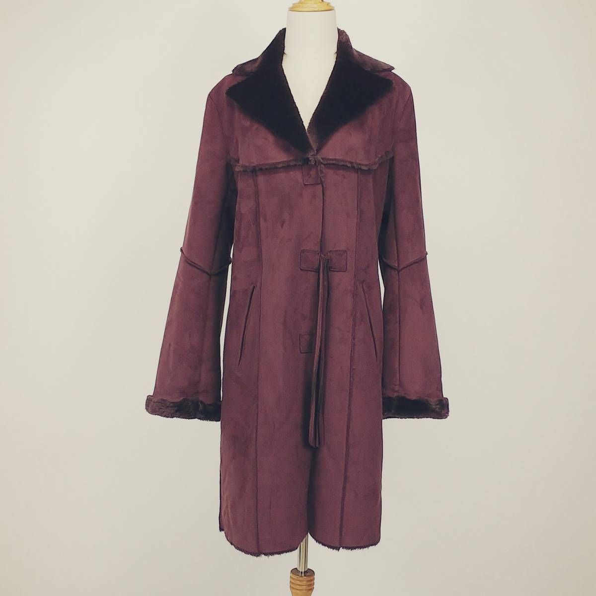 YZ0448 美品 MAKSA レディース アウターコート長袖厚手裏地ポケットサイズ38 バーガンディー ボルドー あたたか おしゃれ レトロ もこもこ拍卖