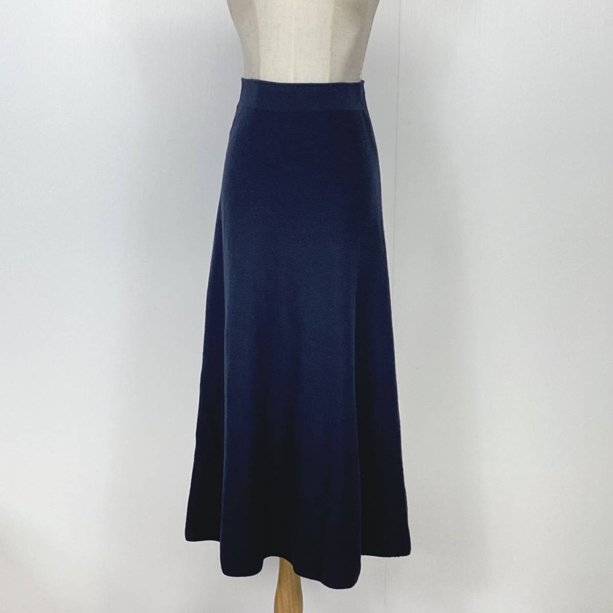 YZ0675 美品 UNIQLO ユニクロ レディース コットン フレアスカート ロング丈 綿100% ネイビー Sサイズ 万能 シンプル カジュアル USED古着拍卖