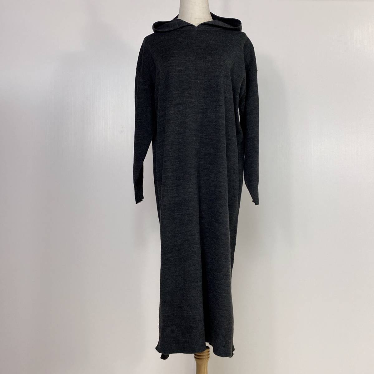 YZ0557 美品 AMERICAN HOLIC アメリカンホリック レディース フード付 ニットワンピース グレー フリーサイズ 万能 カジュアル USED 古着拍卖