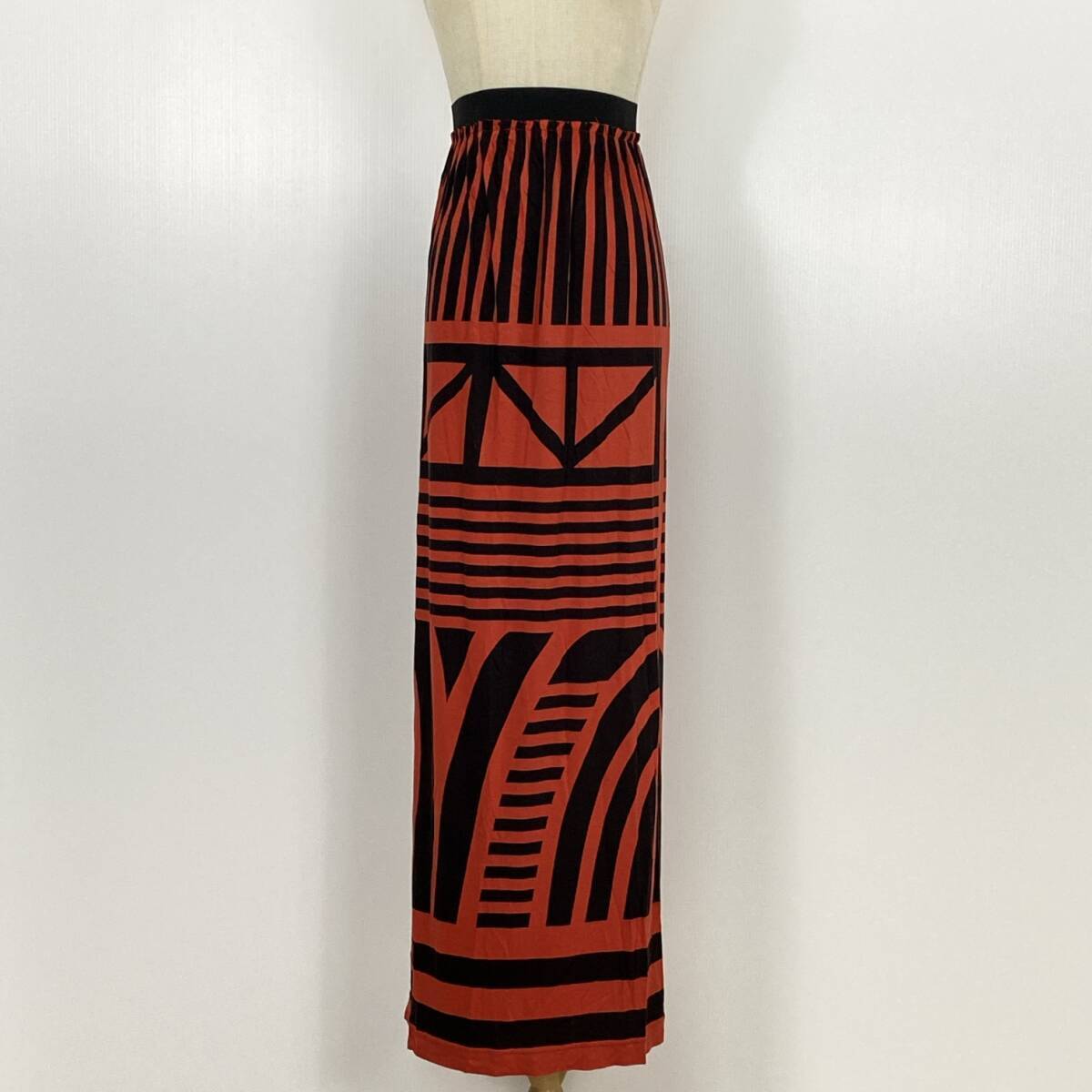 YZ1514 美品 MURUA ムルーア レディース 幾何学模様 総柄 スカート ロング丈 タイト フリーサイズ レーヨン100% カジュアルコーデ USED拍卖