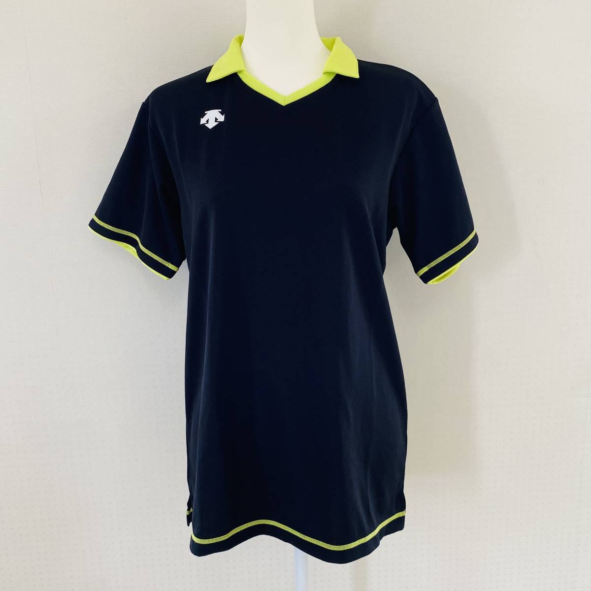 YAS0019 DESCENTE デサント レディース ポロシャツ 半袖 カジュアル M 黒 無地 ポリエステル 万能 休日 スポーティチックスタイル 蛍光黄拍卖