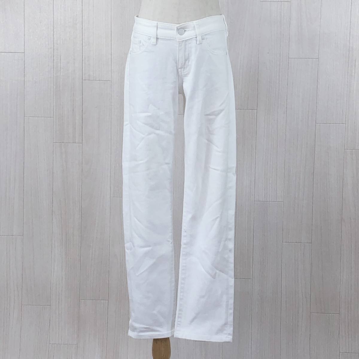 YAS0674 UNIQLO ユニクロ レディース ボトムス カジュアルパンツ サイズ23インチ ホワイト 白 無地 綿素材含 シンプルデイリーカジュアル拍卖