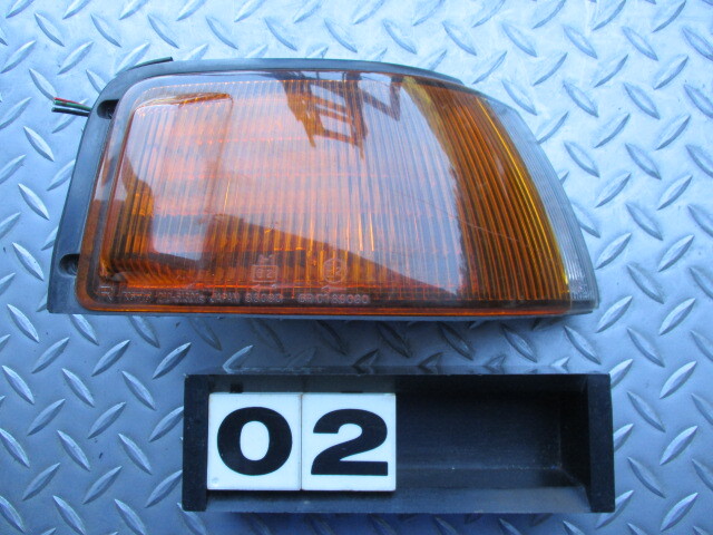 ファミリア ’91 BG3S  純正ウインカー 210-61301R側②  希少 当時物 旧車拍卖