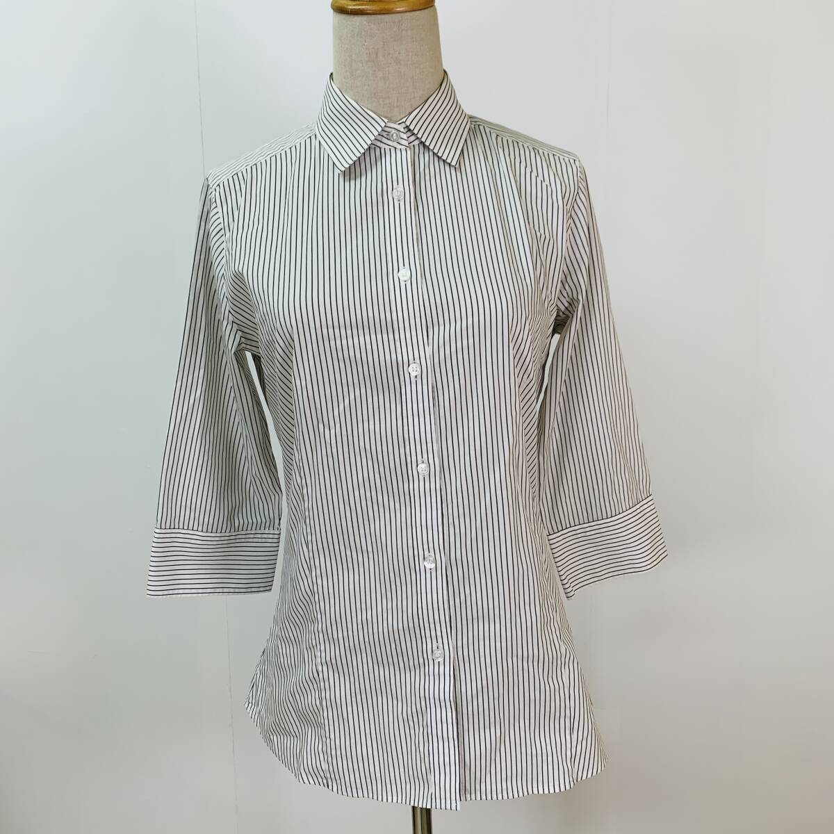 YH1933 UNIQLO ユニクロ レディース 七分袖 シャツ ストライプ柄 ブラック ホワイト 白 黒 Lサイズ 薄手 オフィススタイル 万能 USED 古着拍卖