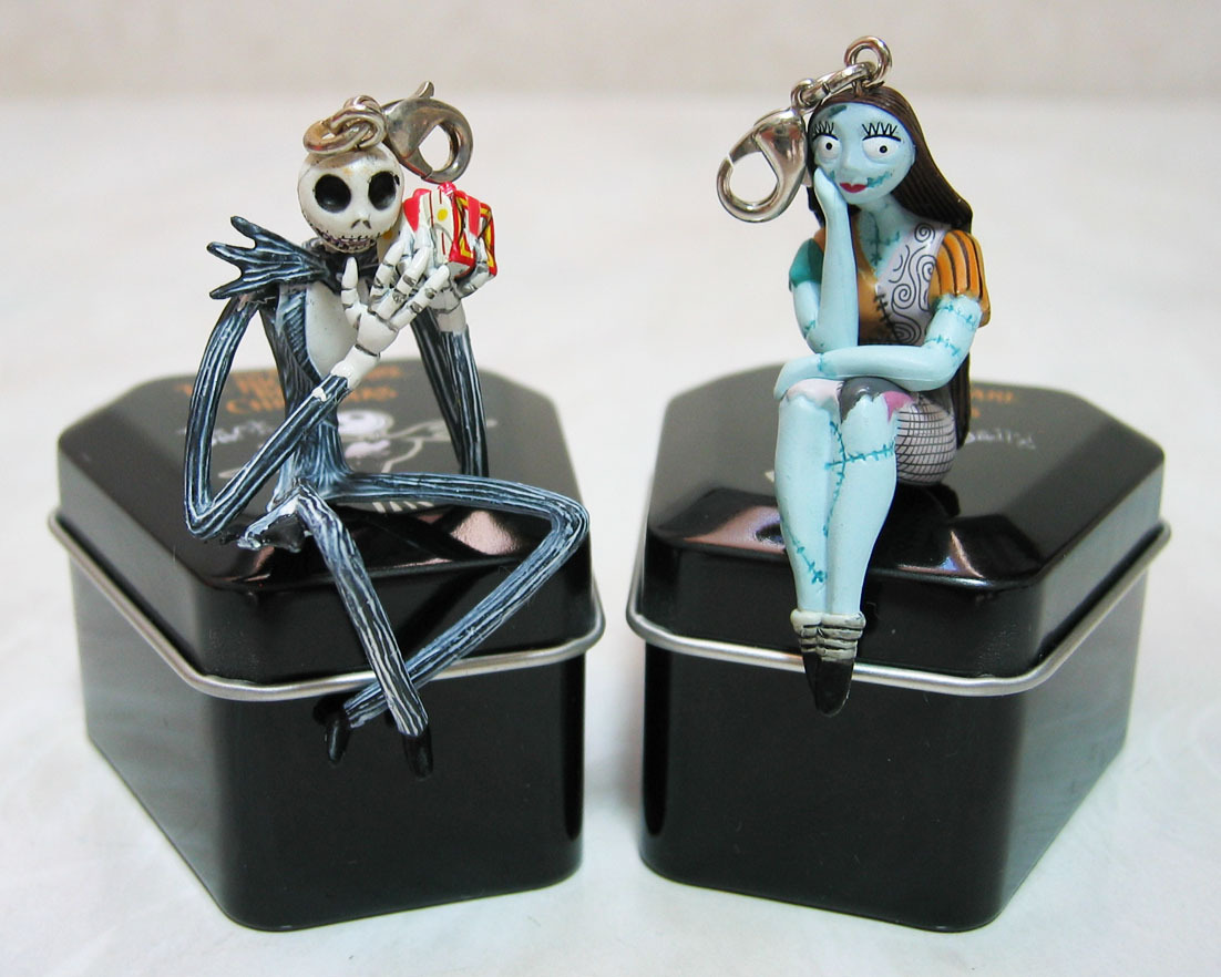 ユージン ティム・バートンのナイトメア・ビフォア・クリスマス ブリキ棺 ジャックとサリー2種セット ハロウィン フィギュア拍卖