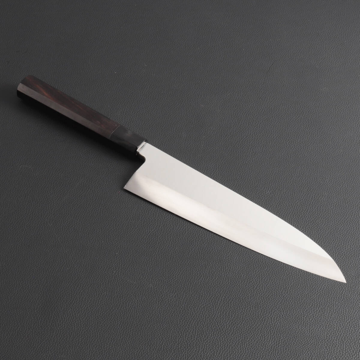 10634 出刃包丁 8寸 (刃渡り240mm) 刺身包丁 和包丁 本刃付け 本出刃 黒檀黒水牛角八角柄拍卖