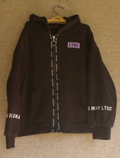 lovetoxic ラブトキシック スウェットパーカー ブラック フルジップ  M(150)拍卖