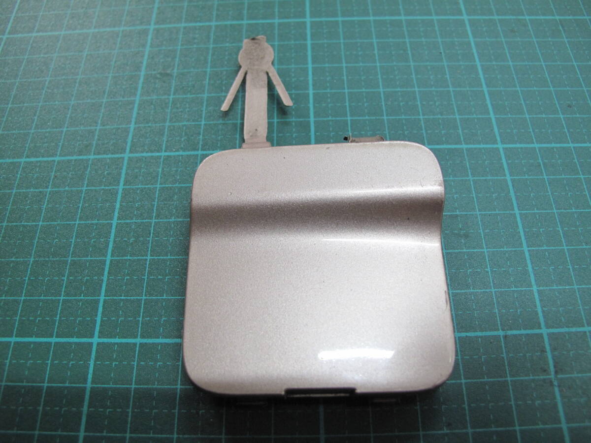 G ムーヴ ラテ L550S L560S 純正 フロントバンパー 右 ホールカバー 52127-B2030拍卖