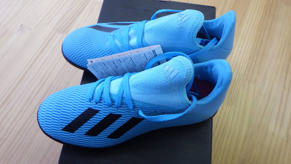 アディダス サッカートレーニングシューズ 23.0cm拍卖