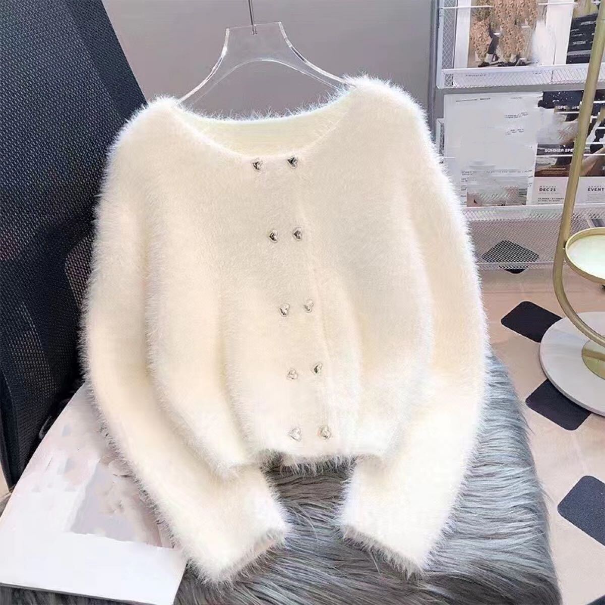 2411レディースニットセーターニットカーディガン肌触りいいふわふわホワイト系拍卖