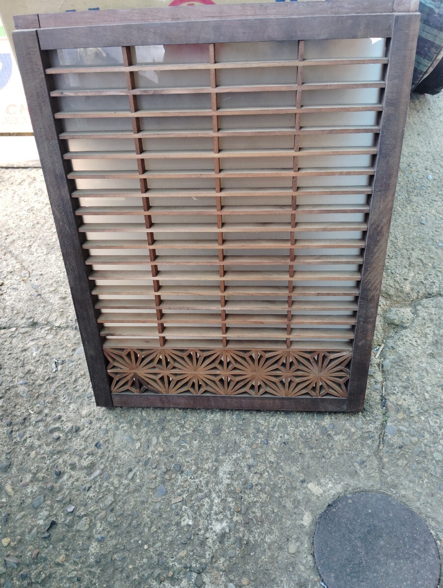 古民家 建具 レトロ アンティーク 欄間 引き戸 和室 片面ガラス入り 曇ガラス 白ガラス 大正時代 横32.7×43センチ 拍卖