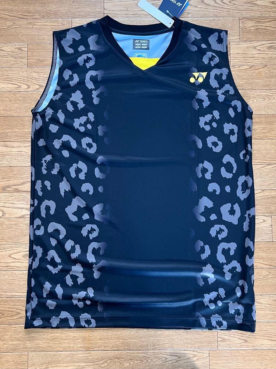 【送料込】数量限定 YONEX ユニゲームシャツ ノースリーブ 10696Y ブラック O XL バドミントン テニス トレーニング拍卖