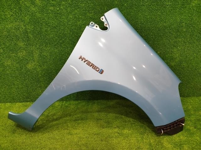 アクア DAA-NHP10 右フロントフェンダー 53811-52310拍卖