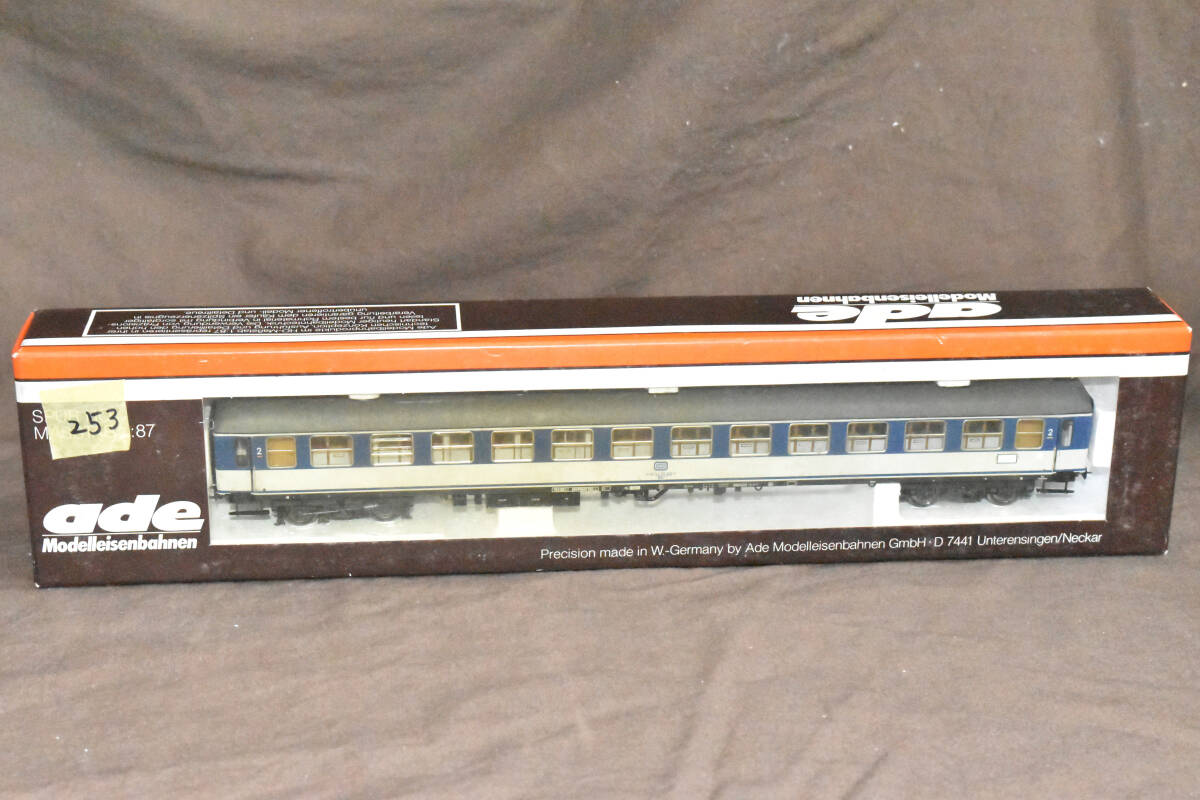 値下!!★☆【入手困難 絶版品】当時1両32800円以上の品 ドイツのハイクオリティーモデル。 フルスケール DB客車 By ade 22拍卖