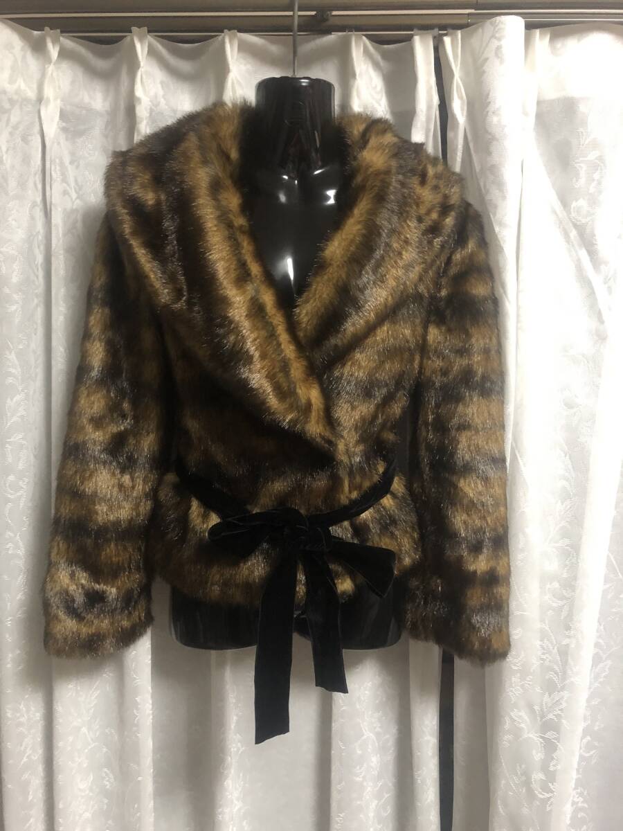 新品タグ付きローズブリット ファーコート拍卖