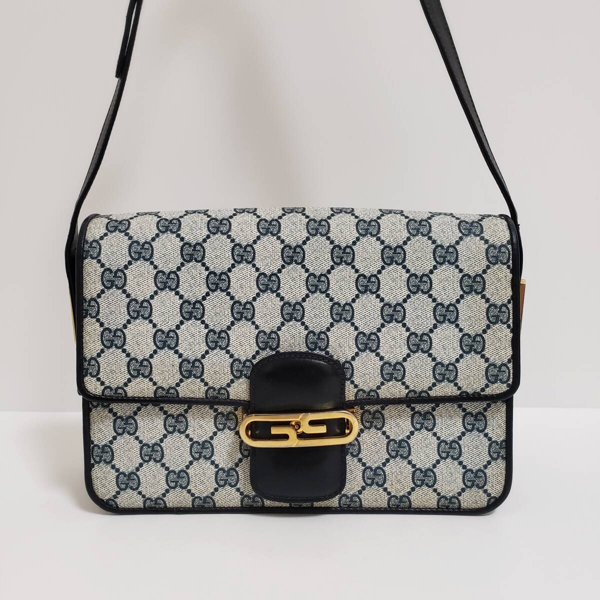 GUCCIオールドグッチ GGスプリーム ネイビー紺色 金色金具 ヴィンテージ ワンショルダーバッグ PVCブルー 正規品拍卖