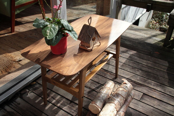 【トムテ センターテーブルS】 コーヒーテーブル 北欧 マガジンラック付 カジュアル おしゃれ 天然木 木製 カフェテーブル 棚付テーブル拍卖